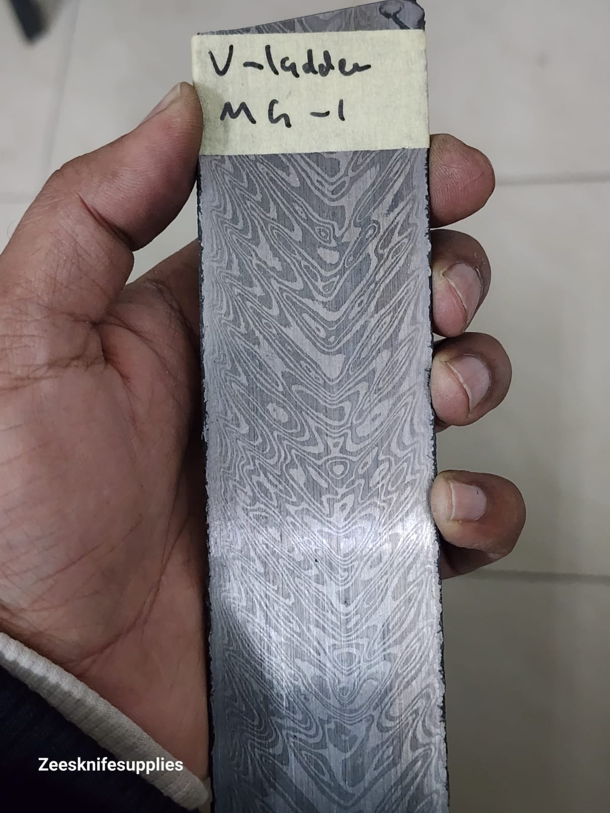 V Ladder Pattern - MG - 1
