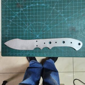 Hunter - Alpha Nessmuck - Heat treated - Stainless Steel