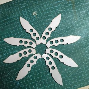 Neck Knives