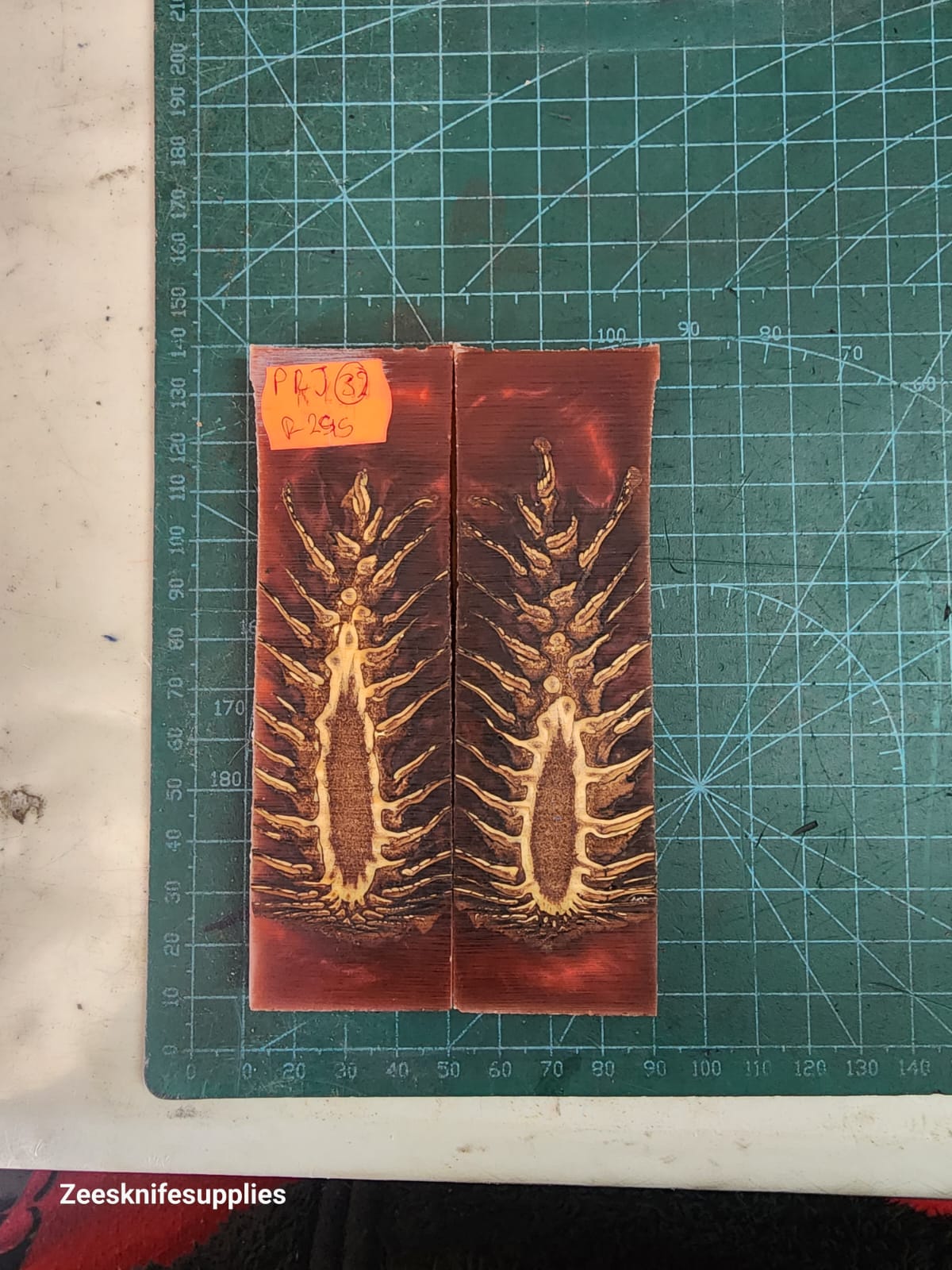Pine Cone Resin Scale Set - P.R.J - 32
