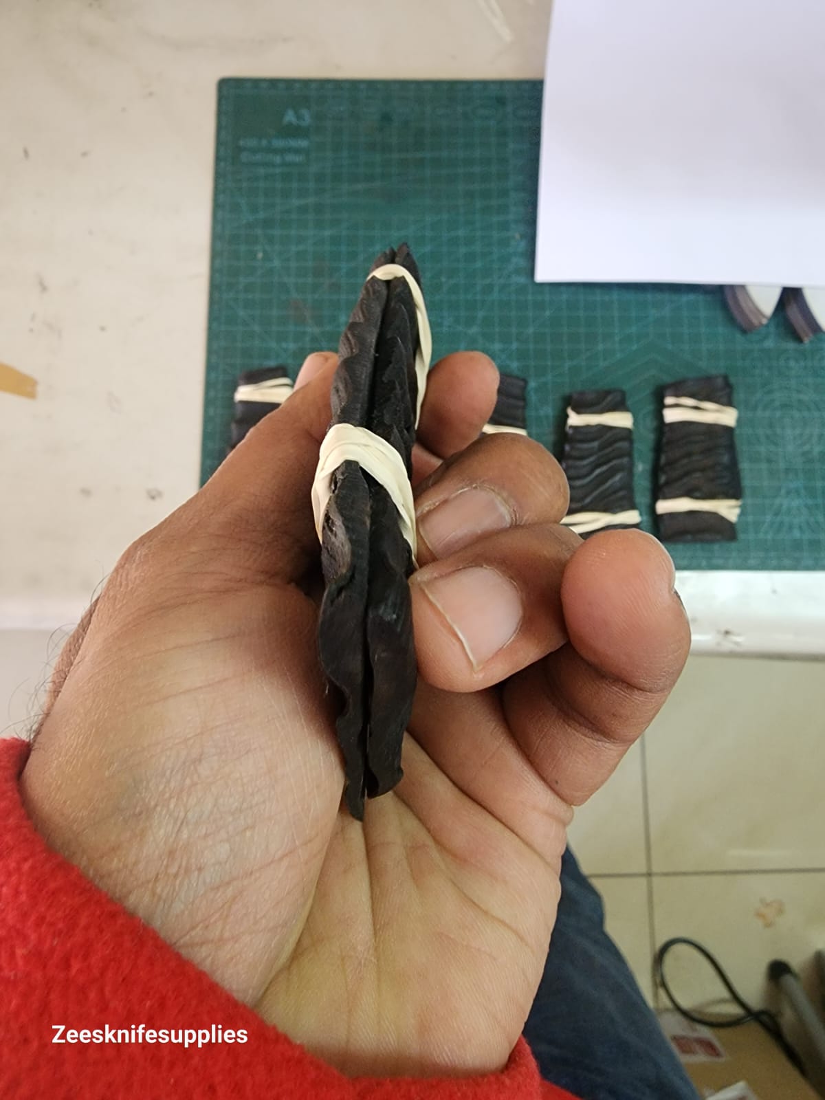 Sprinkbok Horn - Set - Image 2