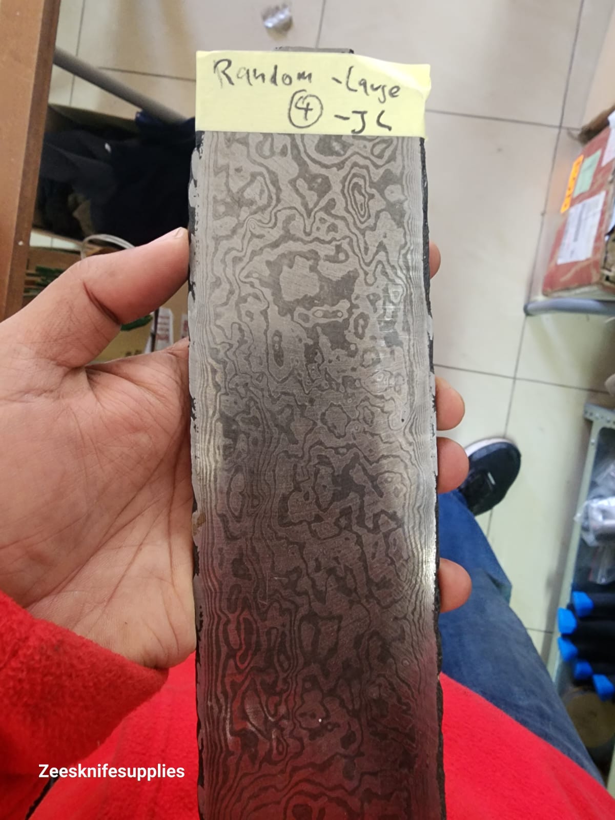 Large - Random Pattern - J L - 4