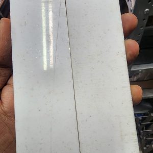 Ivory Granite WB 1 - Corian - Scales