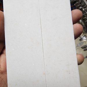 Ivory Cream Granite IC 1 - Corian - Scales