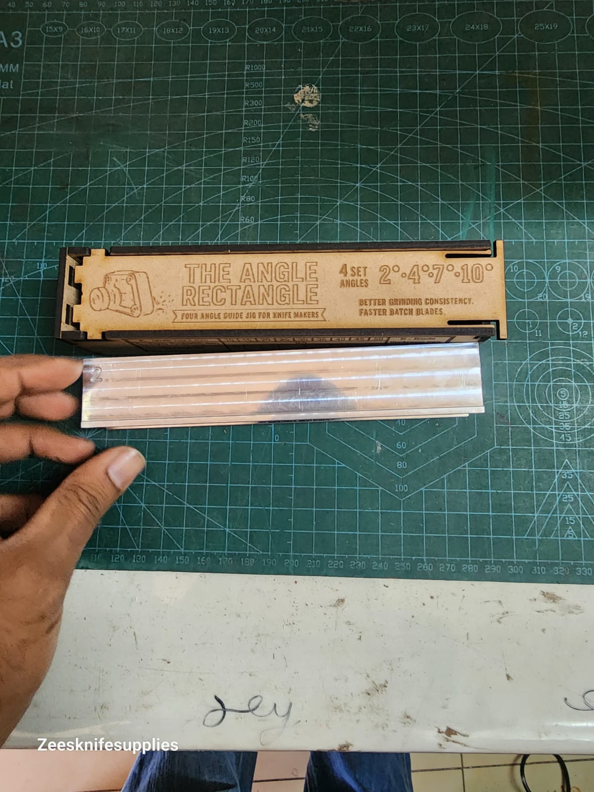 The Angle Rectangle - Bevel Grinding Jig - Image 2