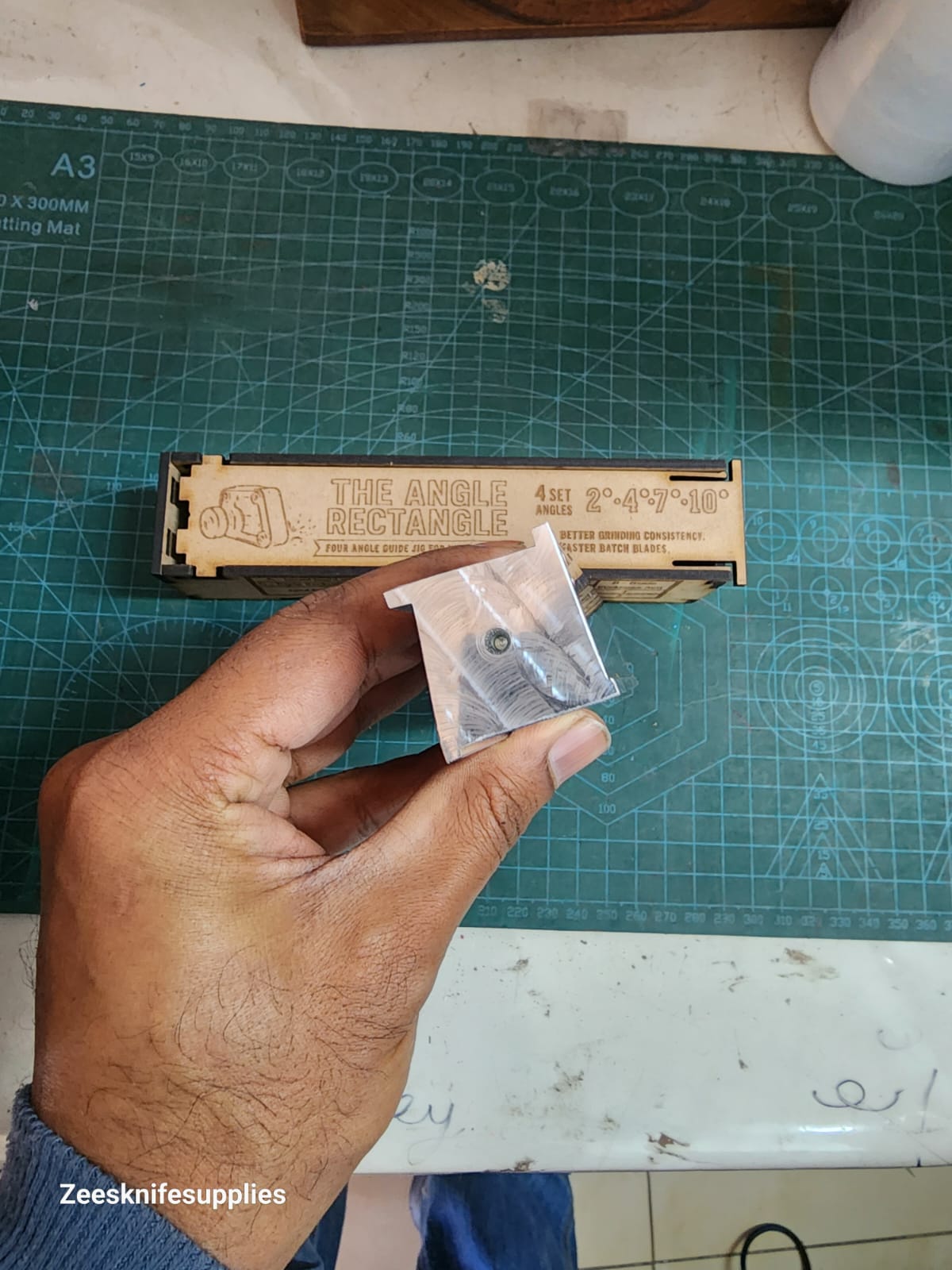 The Angle Rectangle - Bevel Grinding Jig