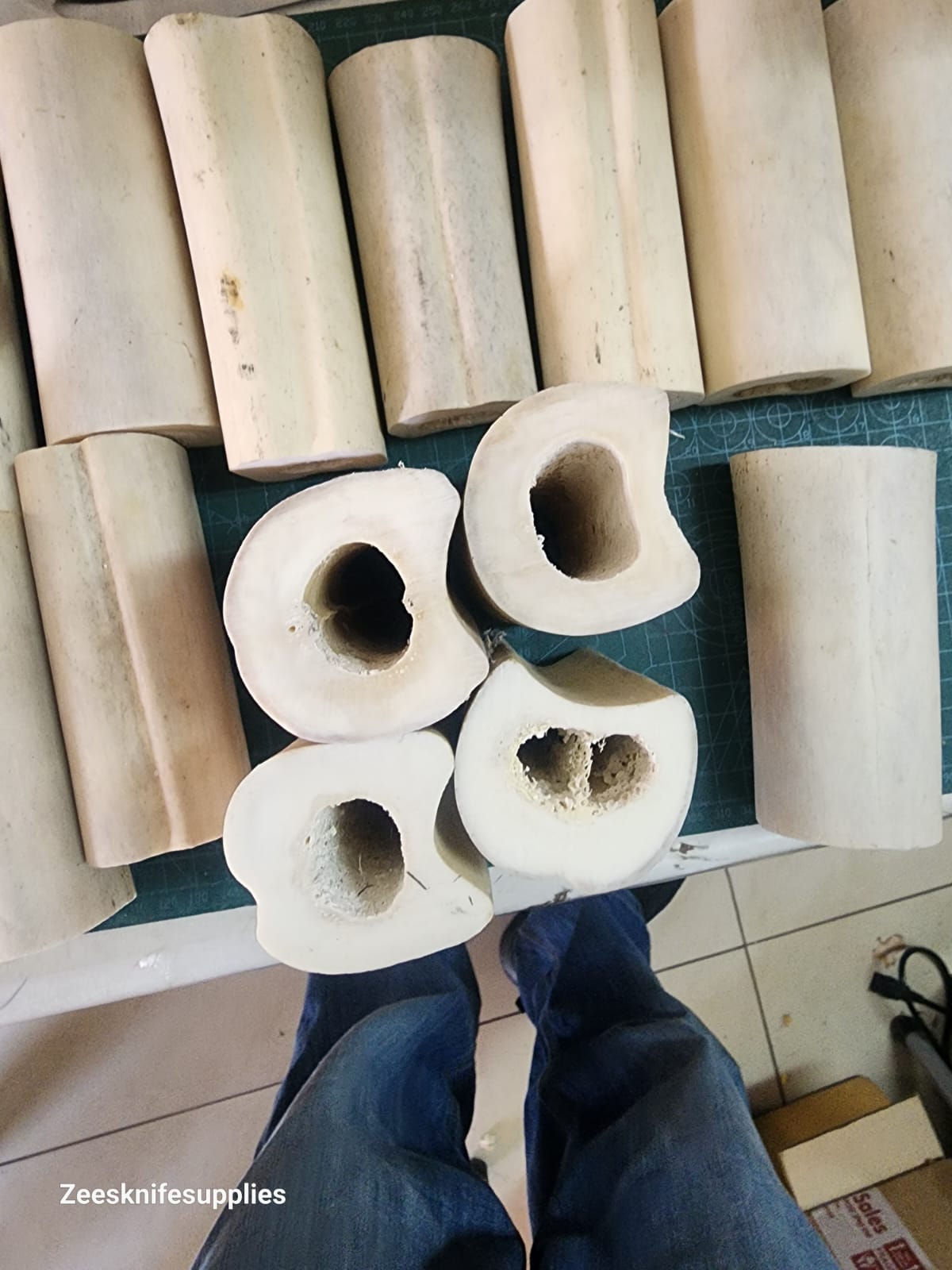 Giraffe Bone Uncut - Image 3
