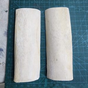 Giraffe bone scale set - BBG2