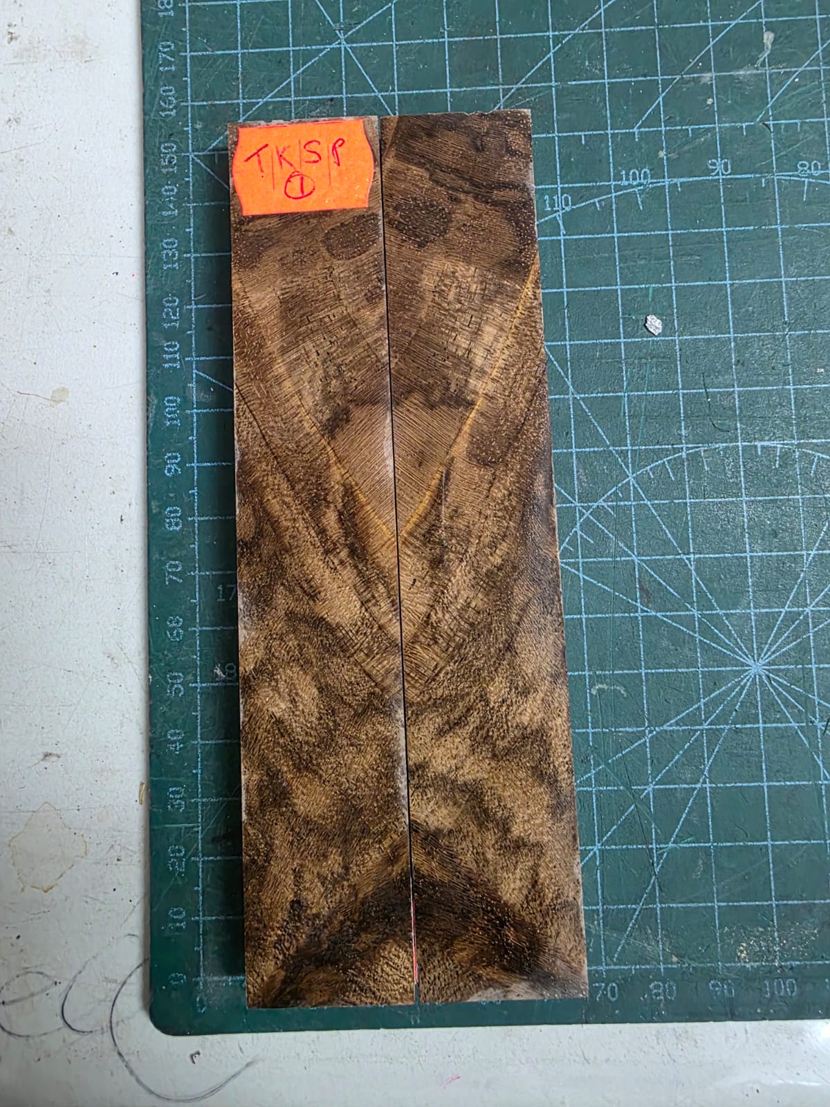 Turkish Walnut Scale Set - TKSP 1