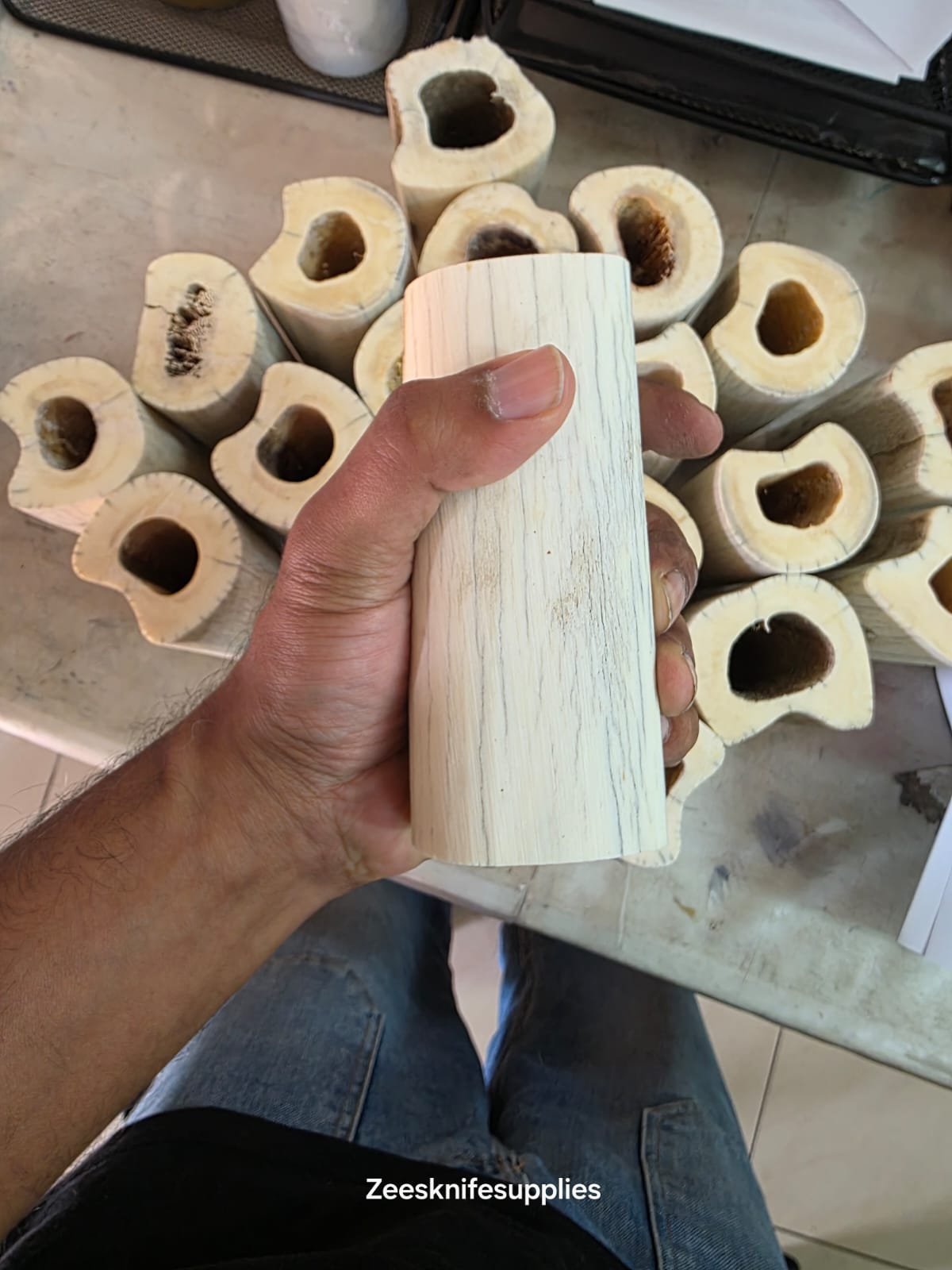 Giraffe Bone Uncut - Image 3