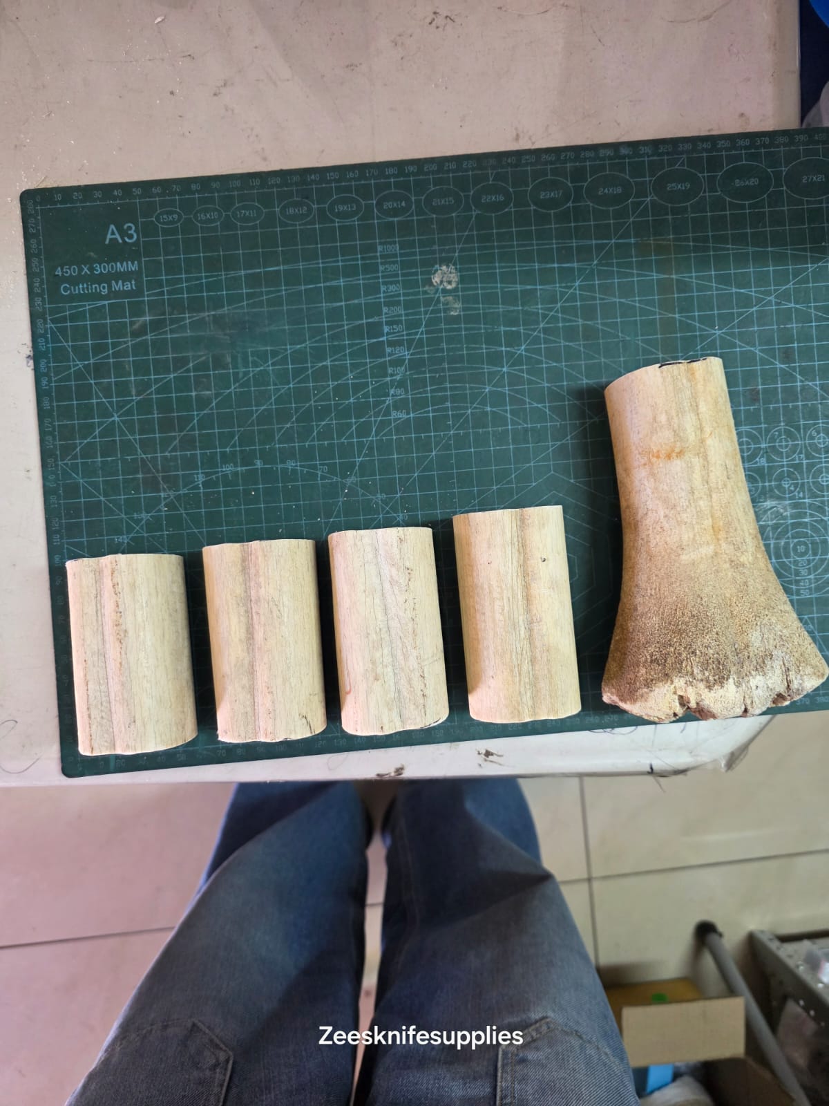Giraffe Bone Uncut - medium