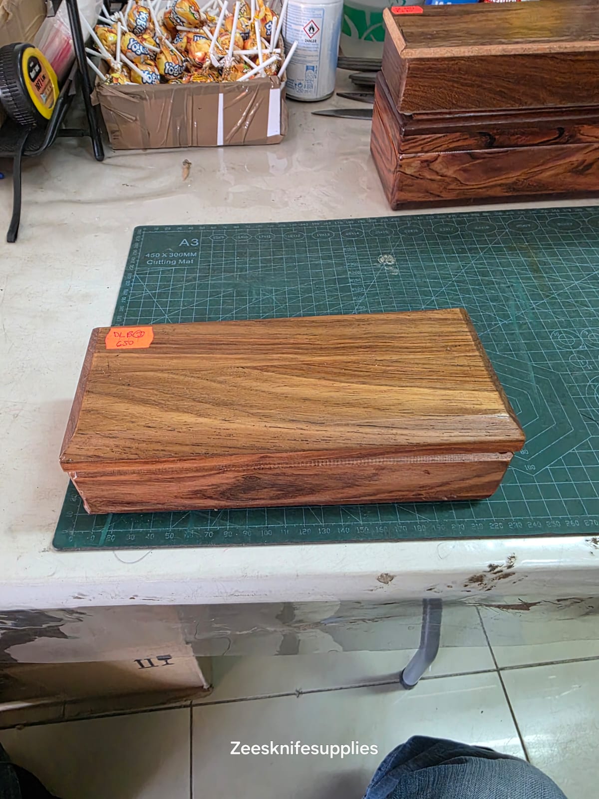 Hand Crafted Box - DLB 3